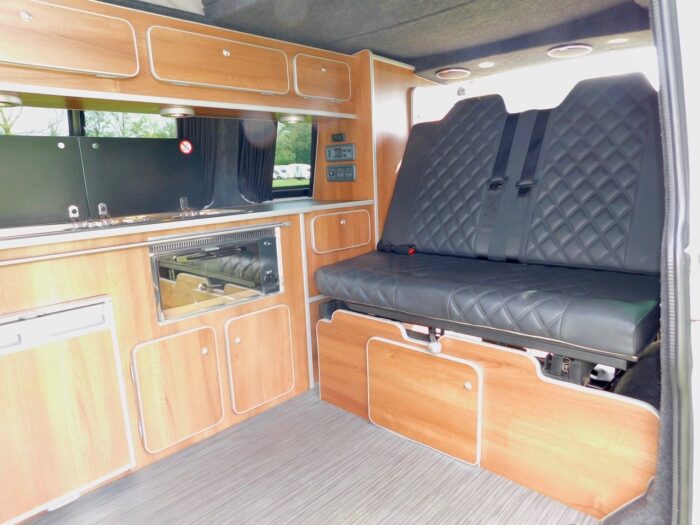 Camper King VW 4 Berth Camper Van 2.0 Tdi with 5 Seatbelts. Only 42,000 miles and 2 owners from New. 2014 64 plate. £34,999 - Image 16