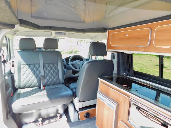 Camper King VW 4 Berth Camper Van 2.0 Tdi with 5 Seatbelts. Only 42,000 miles and 2 owners from New. 2014 64 plate. £34,999 - Image 9