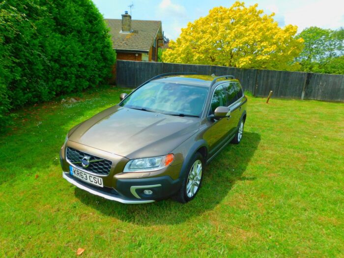 Volvo XC 70 2.4 D4 SE Lux Geartronic AWD Euro 5 5dr. November 2013, 63 Plate.. £14,490 - Image 19