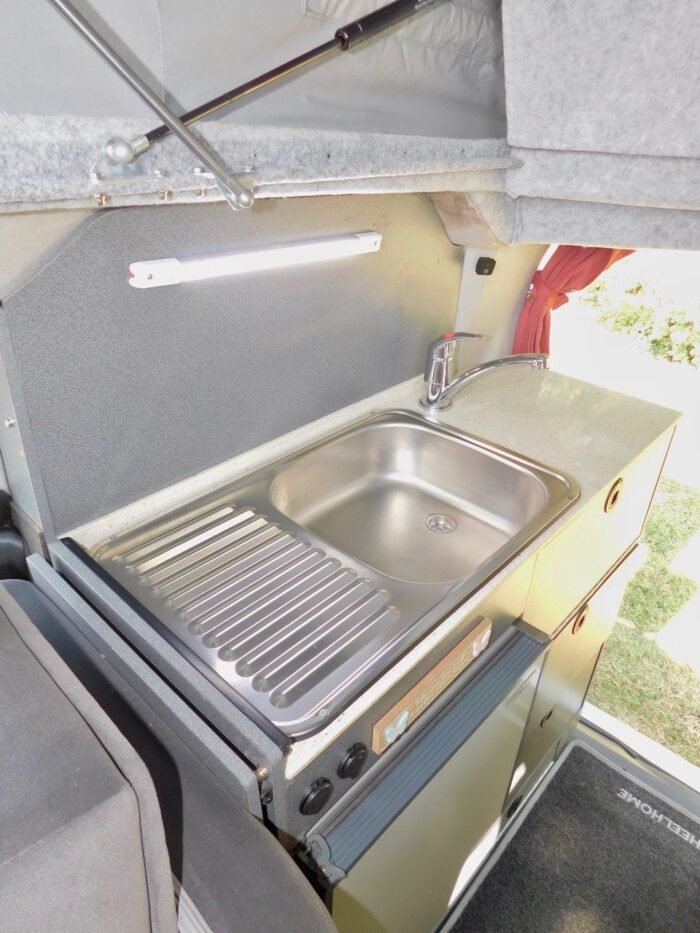 Wheelhome Panache 2 Plus 2 Berth Campervan. With Additional Danbury Conversion Making it and 2 plus 2 Berth Only 4.75m or 15 feet 7 inches Long. Only 66,000 miles from New £19,999 - Image 9