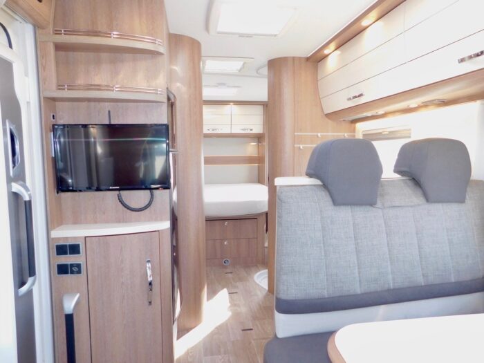 Dethleffs Esprit Special LUXURY EDITION 88 t7150-2 2.3 with 180 bhp and the New 9 Speed AUTOMATIC gearbox  ULEZ Compliant £75,999 - Image 3