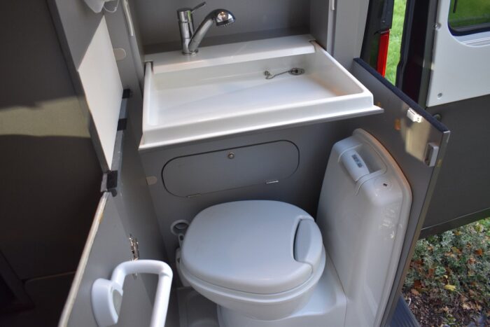 Adria Twin 500 S Compact 2 Berth 2015 Rare Campervan that is Under 5 Metres Long with Flushing TOILET and Shower £43,999 - Image 16