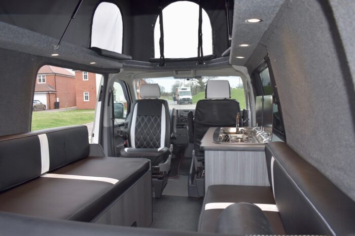 VW T5 1.9d Pop Top with REAR LOUNGE and 2 Plus 2 Sleeping. February 2008. £17,999 - Image 17
