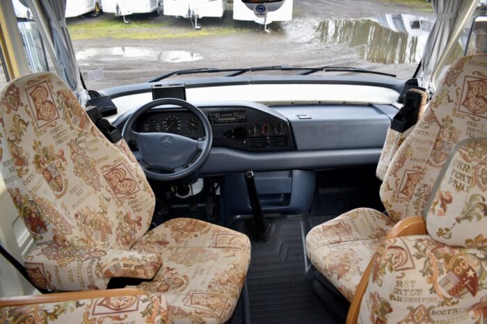 Hymer Starline 640 LHD 5 Berth A Class Motorhome with Only 73,000 miles from New £23,999 - Image 14