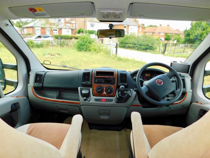 BURSTNER Ixeo IT 726 Luxury 4 Berth 2011 Motorhome with Large Garage, Twin Rear Beds or a Huge Double and a Double Drop Down Bed. Only 5,370 miles from New £39,999 - Image 34