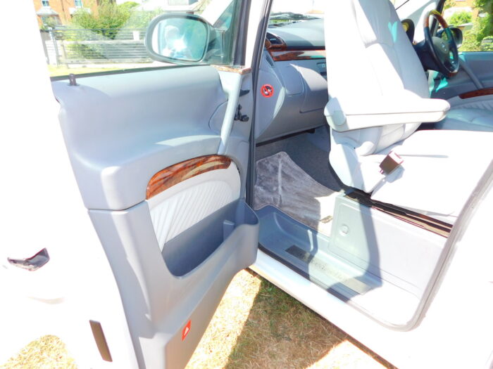 Mercedes-Benz Viano 3.2 Petrol V6 AUTOMATIC 2 puls 2 Campervan by Free Spirit with Only 21,539 miles from New. £25,999 - Image 16