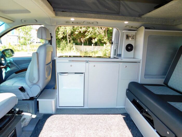 Mercedes-Benz Viano 3.2 Petrol V6 AUTOMATIC 2 puls 2 Campervan by Free Spirit with Only 21,539 miles from New. £25,999 - Image 14