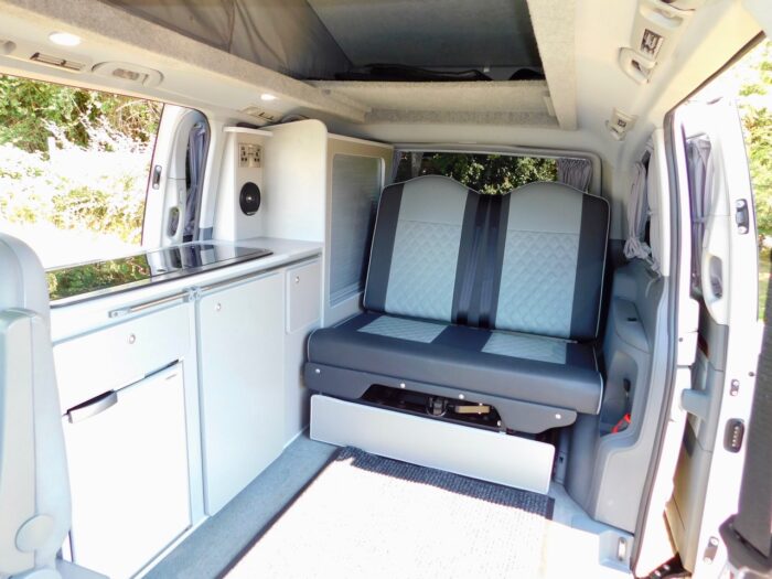 Mercedes-Benz Viano 3.2 Petrol V6 AUTOMATIC 2 puls 2 Campervan by Free Spirit with Only 21,539 miles from New. £25,999 - Image 8