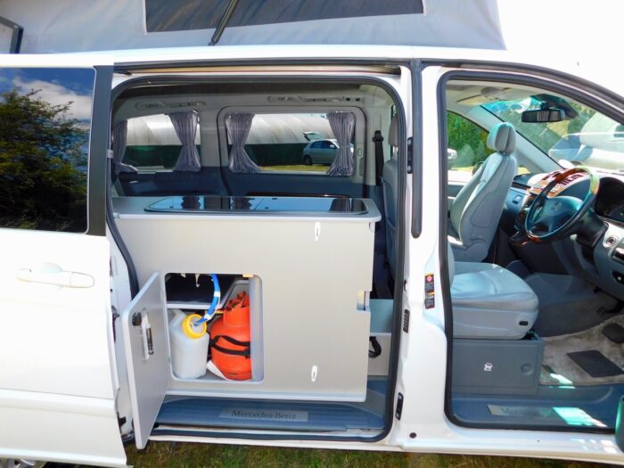 Mercedes-Benz Viano 3.2 Petrol V6 AUTOMATIC 2 puls 2 Campervan by Free Spirit with Only 21,539 miles from New. £25,999 - Image 31