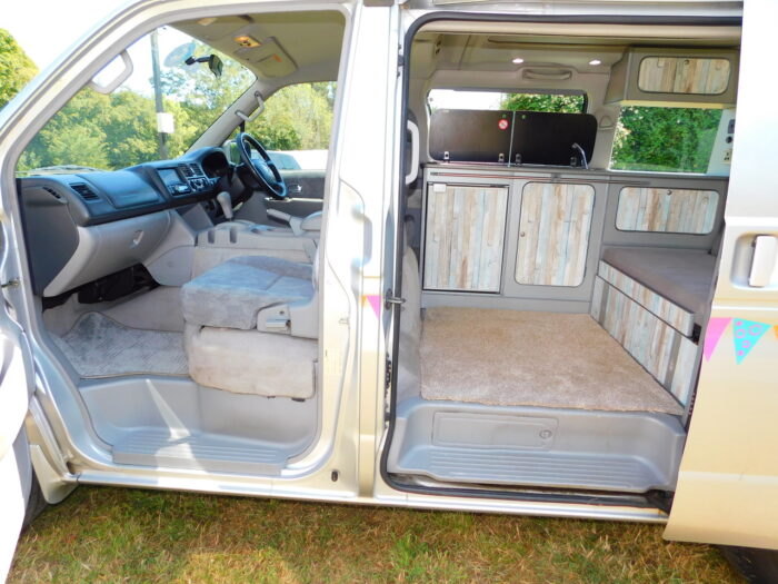 Mazda Bongo PETROL Automatic Professional Conversion 2 + 2 Berth Smooth and Silky Petrol Automatic Engine.. £11,999 - Image 8