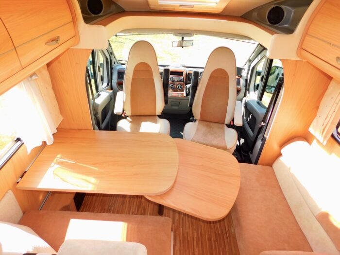 BURSTNER Solano T615 3 to 4 Berth, 4 Seatbelts 6.9m long and 2.3m Wide with a Gross Weight of 3500kg Sold - Image 6