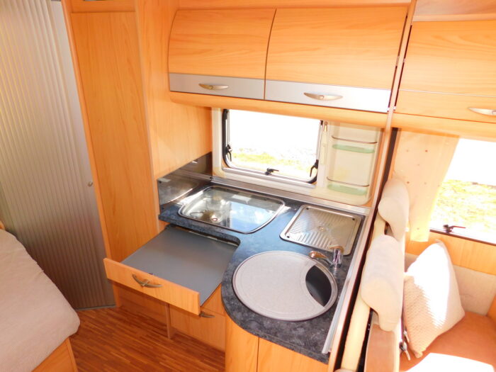 BURSTNER Solano T615 3 to 4 Berth, 4 Seatbelts 6.9m long and 2.3m Wide with a Gross Weight of 3500kg Sold - Image 10