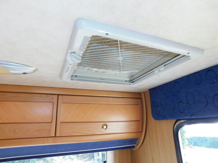 Auto-Sleeper Pollensa Peugeot 5 Berth with 4 SEAT BELTS and only 39,253 miles from New. £24,999 - Image 20