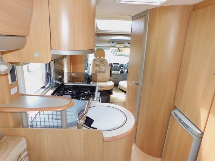 Swift Bolero 630 PR Luxury 2 Berth with Large U Shape Rear Lounge. Only approximately 6.5m Long. Plated at 3500 Kgs. £29,999 - Image 5