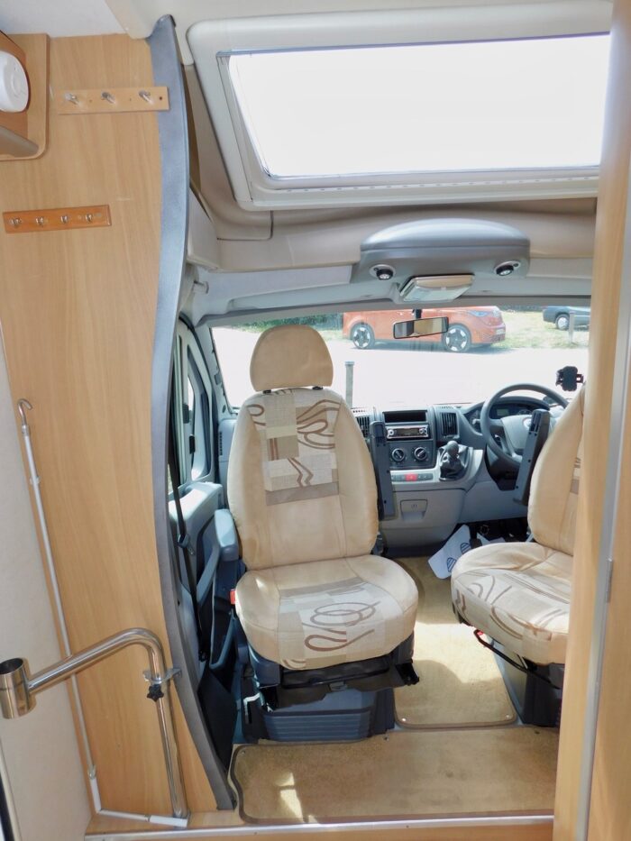 Swift Bolero 630 PR Luxury 2 Berth with Large U Shape Rear Lounge. Only approximately 6.5m Long. Plated at 3500 Kgs. £29,999 - Image 4
