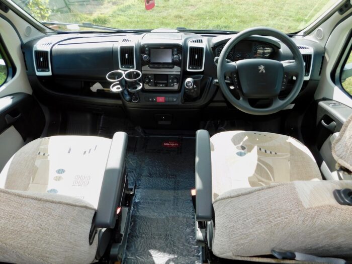 Elddis MAJESTIC 275 Luxury 2 Berth Motorhome with Huge Lounge and Only 4,716 Miles from New. £47,999 - Image 18