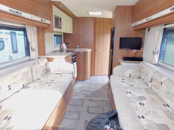Elddis MAJESTIC 275 Luxury 2 Berth Motorhome with Huge Lounge and Only 4,716 Miles from New. £47,999 - Image 14
