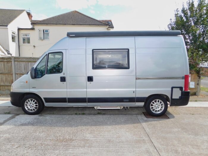 Devon Firebrand Luxury 2 Berth Camper Van with 3 x 3 Point Seat Belts and Under 6m Long. £24,999 - Image 27