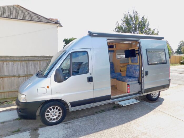 Devon Firebrand Luxury 2 Berth Camper Van with 3 x 3 Point Seat Belts and Under 6m Long. £24,999 - Image 3