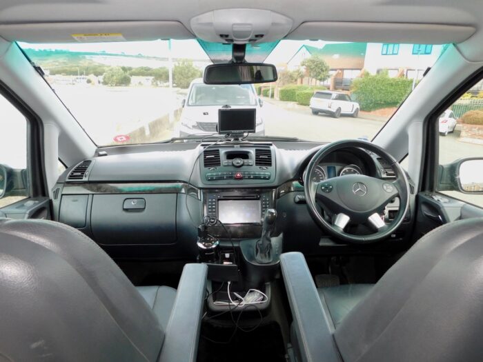 Mercedes-Benz Viano Ambiente 350 V6 Petrol AUTOMATIC With 2021 Luxury 2 Plus 2 Camper Conversion 2 Plus 2 Berth Pop Top. 5.2m Long. ULEZ Compliant.. £20,000 - Image 3