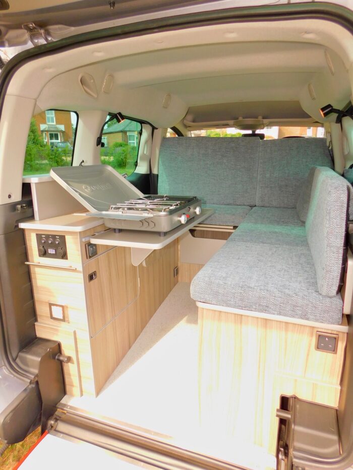 Peugeot Partner 1.6L Hdi with a 2 Berth Horizon Camper Van Conversion that can easily be used as your Everyday Car as well as a Camper Van. 2017 with Only 29,000 miles from New.. £20,000 - Image 13