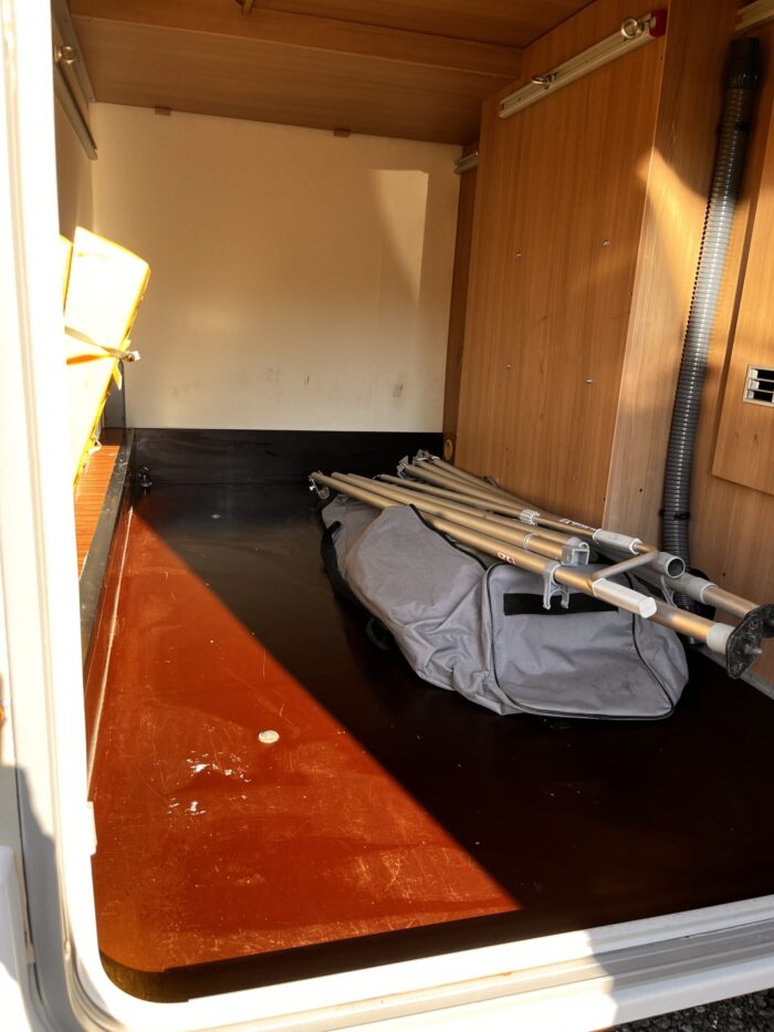 BURSTNER Ixeo IT 726 Luxury 4 Berth 2011 Motorhome with Large Garage, Twin Rear Beds or a Huge Double and a Double Drop Down Bed. Only 5,370 miles from New £39,999 - Image 40