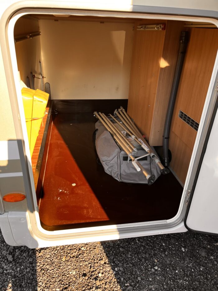 BURSTNER Ixeo IT 726 Luxury 4 Berth 2011 Motorhome with Large Garage, Twin Rear Beds or a Huge Double and a Double Drop Down Bed. Only 5,370 miles from New £39,999 - Image 41