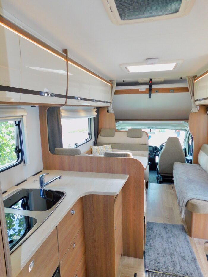 Dethleffs Trend 7877/2 Luxury 6 Berth Fiat 2.3 180 BHP Motorhome. 2019 with Only 8,000 miles. One Owner from New. Euro 6. ULEZ Compliant. A Perfect Touring Motorhome. Bright Open and Spacious….£75,999 - Image 4