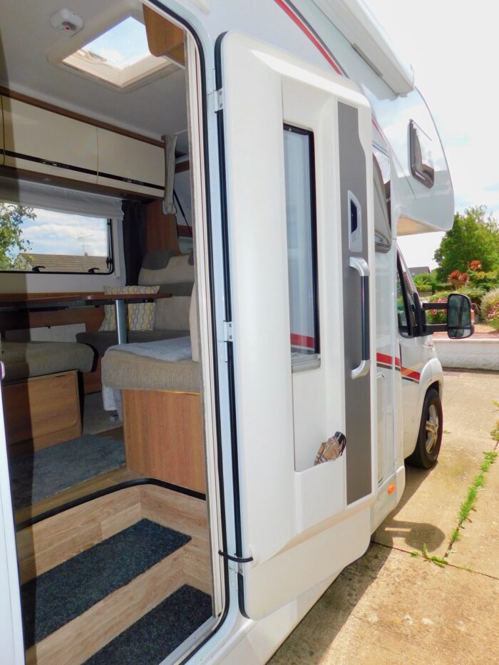 Dethleffs Trend 7877/2 Luxury 6 Berth Fiat 2.3 180 BHP Motorhome. 2019 with Only 8,000 miles. One Owner from New. Euro 6. ULEZ Compliant. A Perfect Touring Motorhome. Bright Open and Spacious….£75,999 - Image 10
