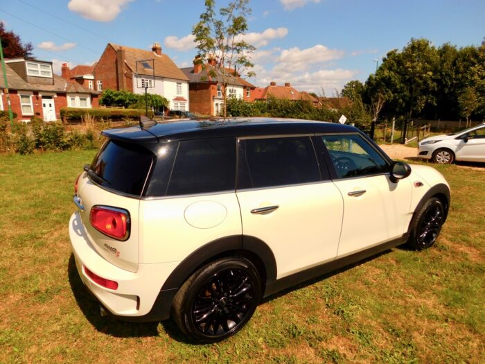 Mini Cooper S Clubman 2.0L Petrol AUTOMATIC John Cooper Works. 2018 with 87,593 miles from New. In Excellent All Round Condition. Panoramic Sunroof, Multi Spoke Gloss Black Alloys. Euro 6. ULEZ Compliant. Now Sold - Image 18