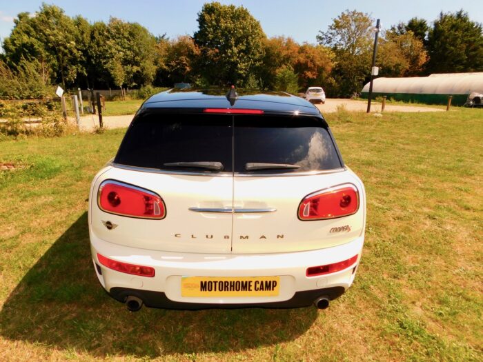 Mini Cooper S Clubman 2.0L Petrol AUTOMATIC John Cooper Works. 2018 with 87,593 miles from New. In Excellent All Round Condition. Panoramic Sunroof, Multi Spoke Gloss Black Alloys. Euro 6. ULEZ Compliant. Now Sold - Image 16