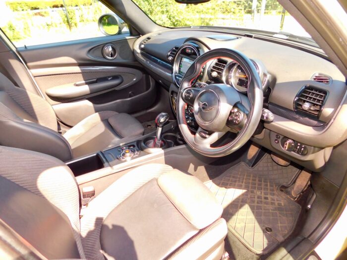 Mini Cooper S Clubman 2.0L Petrol AUTOMATIC John Cooper Works. 2018 with 87,593 miles from New. In Excellent All Round Condition. Panoramic Sunroof, Multi Spoke Gloss Black Alloys. Euro 6. ULEZ Compliant. Now Sold - Image 4