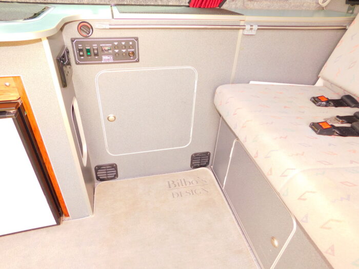 Bilbos VW T4 888 Special Edition Side Raising Pop Top Roof 2 Plus 2 Berth with Side Raising Roof and with Extra Wide Double Beds. 2003. Can be used as your Everyday Vehicle. £17,999 - Image 21