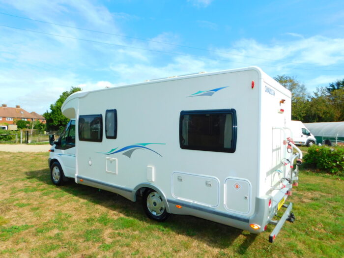 Chausson Flash 14 2012 Ford 2.2 Ddci. 3 to 4 Berth with 4 x 3Point Seat Belts and Only 26,000 miles from New Complete with Cab AIR CONDITIONING, Roof Mounted Solar Panel, Large Roll Out Awning and Bike Rack Deposit Taken - Image 37