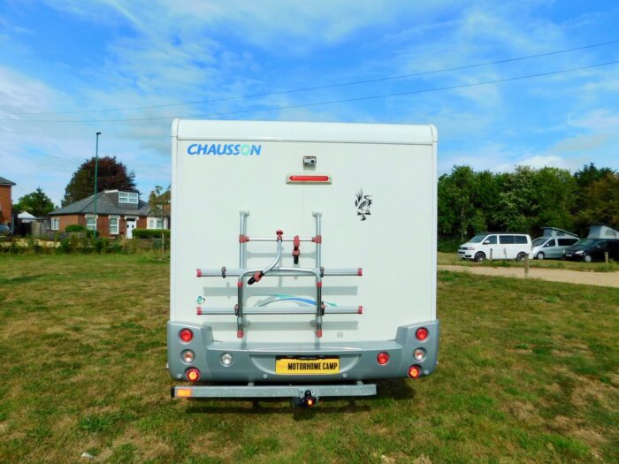 Chausson Flash 14 2012 Ford 2.2 Ddci. 3 to 4 Berth with 4 x 3Point Seat Belts and Only 26,000 miles from New Complete with Cab AIR CONDITIONING, Roof Mounted Solar Panel, Large Roll Out Awning and Bike Rack Deposit Taken - Image 35