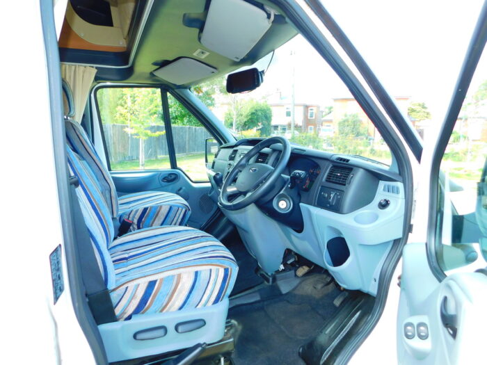 Chausson Flash 14 2012 Ford 2.2 Ddci. 3 to 4 Berth with 4 x 3Point Seat Belts and Only 26,000 miles from New Complete with Cab AIR CONDITIONING, Roof Mounted Solar Panel, Large Roll Out Awning and Bike Rack Deposit Taken - Image 9