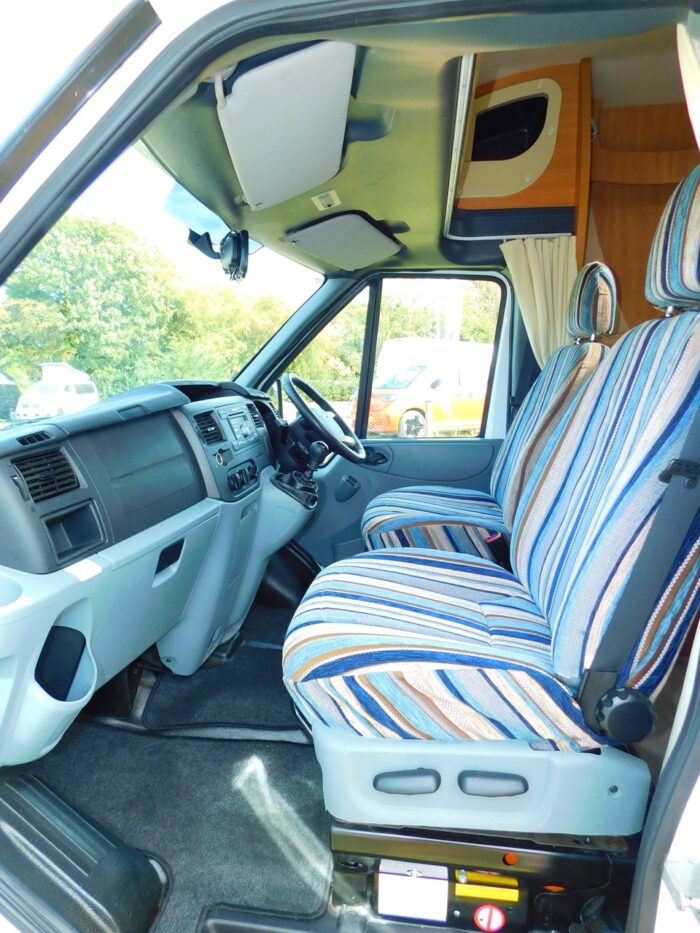 Chausson Flash 14 2012 Ford 2.2 Ddci. 3 to 4 Berth with 4 x 3Point Seat Belts and Only 26,000 miles from New Complete with Cab AIR CONDITIONING, Roof Mounted Solar Panel, Large Roll Out Awning and Bike Rack Deposit Taken - Image 10
