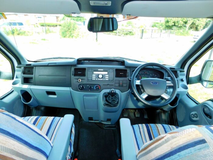 Chausson Flash 14 2012 Ford 2.2 Ddci. 3 to 4 Berth with 4 x 3Point Seat Belts and Only 26,000 miles from New Complete with Cab AIR CONDITIONING, Roof Mounted Solar Panel, Large Roll Out Awning and Bike Rack Deposit Taken - Image 11