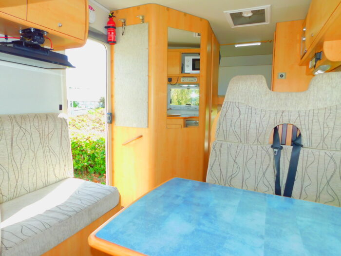 Mobilvetta New Life Peugeot Hdi 5 to 6 Berth with Bunk Beds 56 Plate and low Mileage. Superb Condition Throughout. A Super Motorhome with 4 x Seat Belts, Bunk Beds, Overcab Double Bed and a Convertible Dinette Bed. Now Sold - Image 9