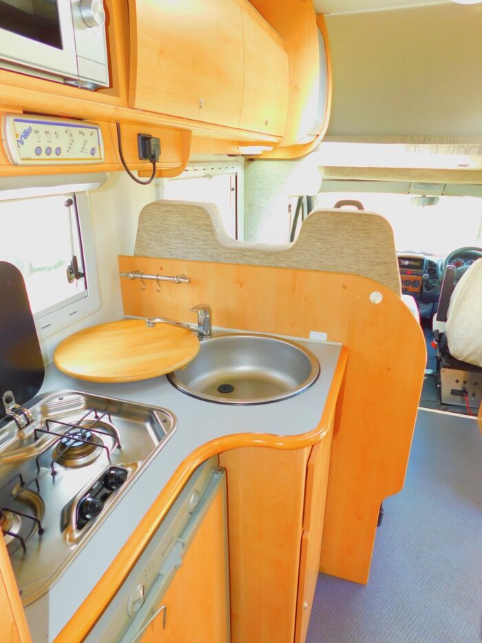 Mobilvetta New Life Peugeot Hdi 5 to 6 Berth with Bunk Beds 56 Plate and low Mileage. Superb Condition Throughout. A Super Motorhome with 4 x Seat Belts, Bunk Beds, Overcab Double Bed and a Convertible Dinette Bed. Now Sold - Image 10