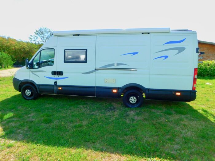 IVECO Daily 2.3 HPT Sports MOTOCROSS, Go Kart Motorhome Sports Race Van with rare to find FULL HEIGHT Garage and Shower Room with Flushing TOILET. Only 69,000 Miles £22,999 - Image 37