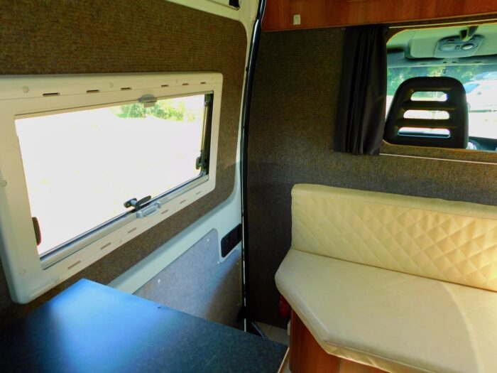IVECO Daily 2.3 HPT Sports MOTOCROSS, Go Kart Motorhome Sports Race Van with rare to find FULL HEIGHT Garage and Shower Room with Flushing TOILET. Only 69,000 Miles £22,999 - Image 8
