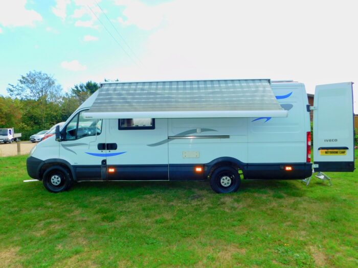 IVECO Daily 2.3 HPT Sports MOTOCROSS, Go Kart Motorhome Sports Race Van with rare to find FULL HEIGHT Garage and Shower Room with Flushing TOILET. Only 69,000 Miles £22,999 - Image 16