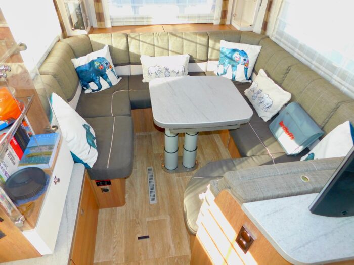 Dethleffs Grand Alpa I 7820-2 Fiat 2.3 AUTOMATIC 2 to 4 Berth Super Luxury A Class. 2019 69 Plate with Only 24,000 miles from New. £120,000 - Image 17