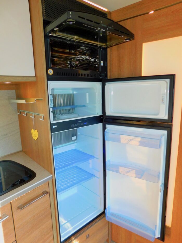 Dethleffs Grand Alpa I 7820-2 Fiat 2.3 AUTOMATIC 2 to 4 Berth Super Luxury A Class. 2019 69 Plate with Only 24,000 miles from New. £120,000 - Image 23