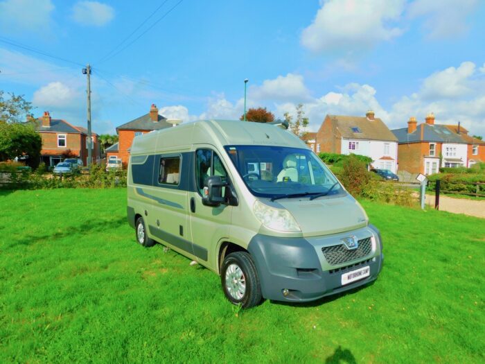 Autocruise Jazz Rare Ltd Edition Champagne Model Luxury 2 Berth with 4 x Seat Belts and Only 5.4m Long JUST ARRIVED £32,999 - Image 2