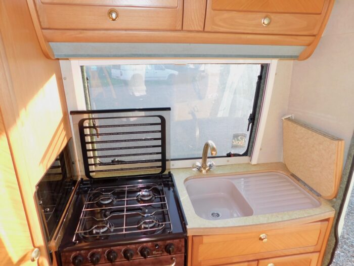 Auto-Sleeper Gatcombe VW 2.5 Tdi Manual Luxury 2 Berth. March 2000 with Only 64,000 miles from New. £20,000 - Image 14
