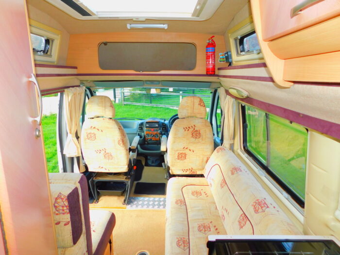Auto-Sleeper Symbol Peugeot Dual Fuel 2.0 L Petrol and Gas Luxury 2 Berth 2004 With Only 74,833 miles from New. £21,999 - Image 6