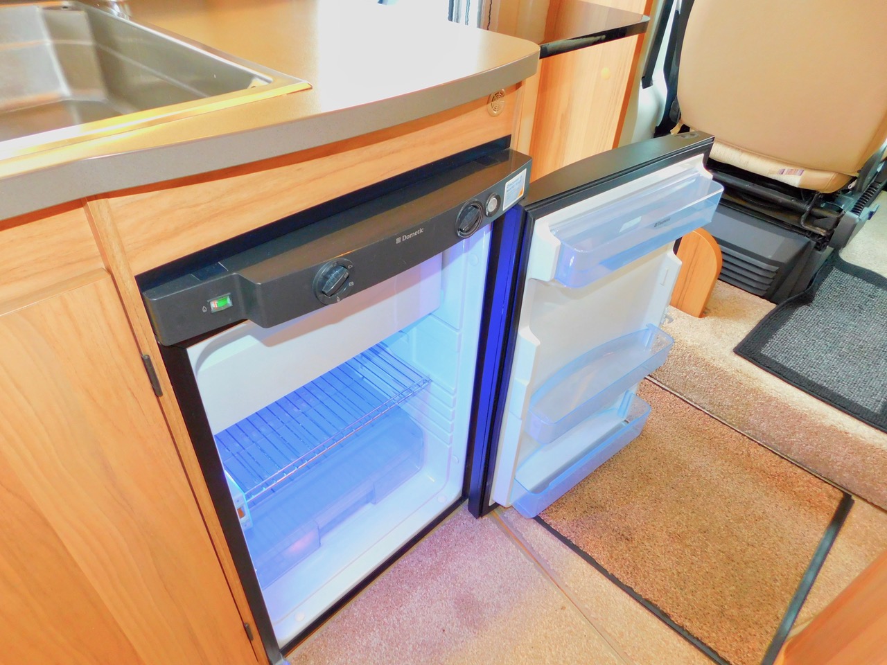 Bailey 625 Approach SE. Peugeot 2.2 Hdi Luxury 2 Berth with Huge Rear U Shape LOUNGE and Only 20,125 miles from New £34,999 - Image 15