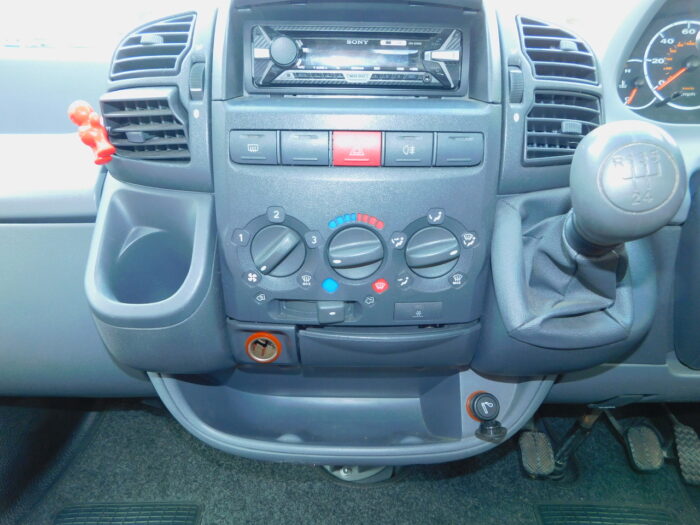 Rapido 786F Fiat 2.8 Luxury 4 Berth with Air Conditioning and Only 23,143 miles from New £23,999 - Image 16